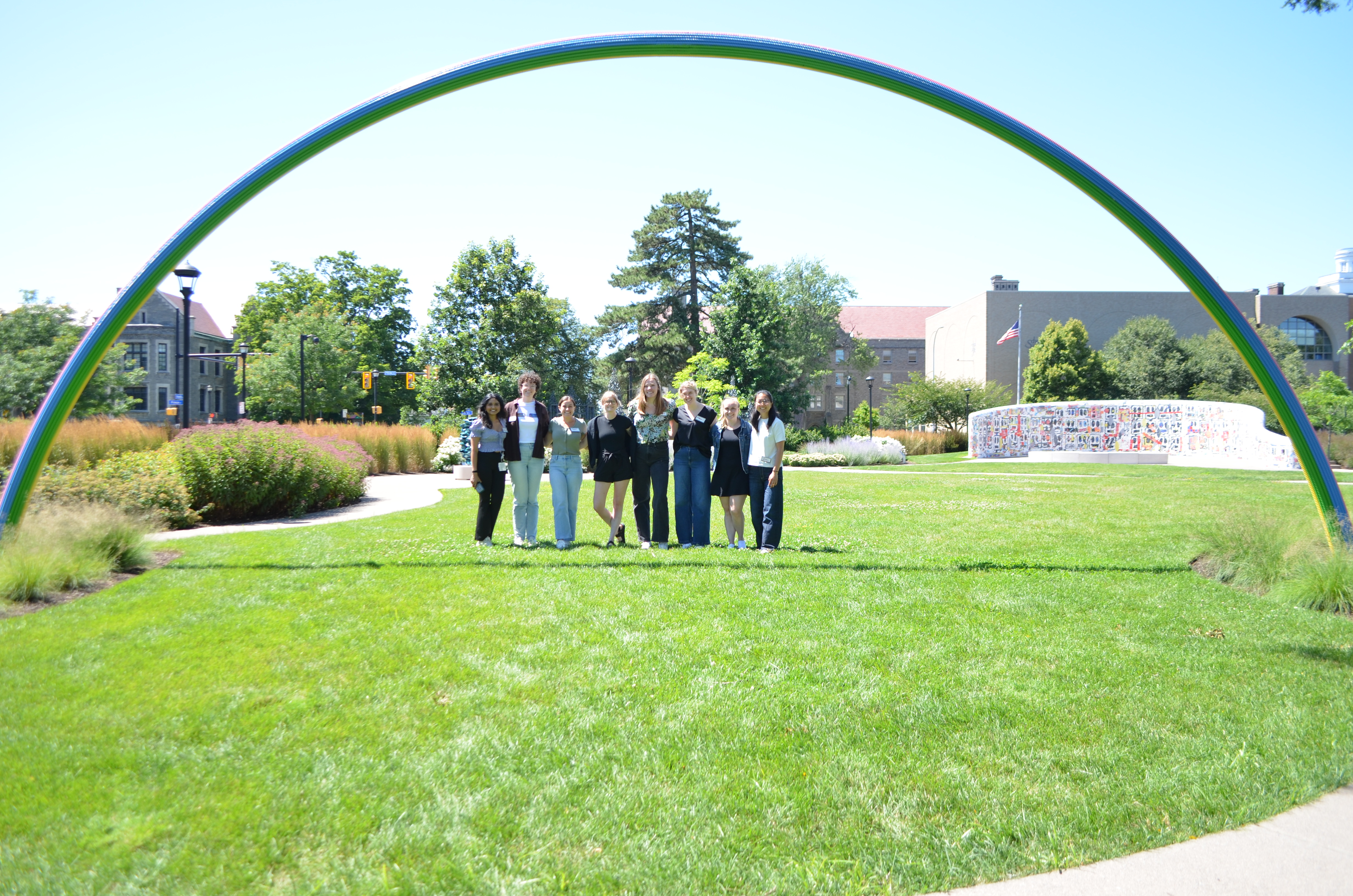 Group pic at arch