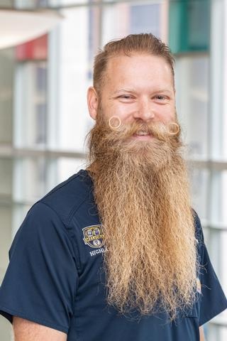 Dr. Andrew Knapp