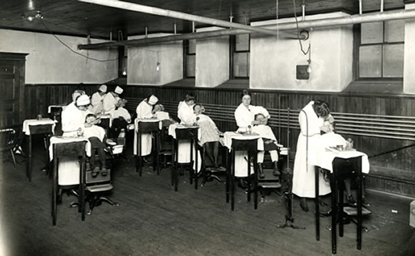 Dental hygienists circa 1920