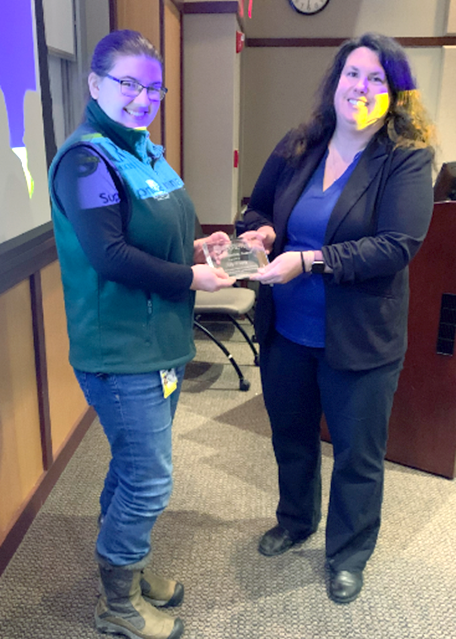 Kelly Murphy receiving the Professionalism Staff Award