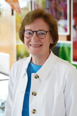 Dr. Barbara Asselin